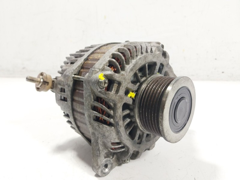 Recambio de alternador para nissan nt400 cabstar (f24m) 35.15, 45.15 referencia OEM IAM   