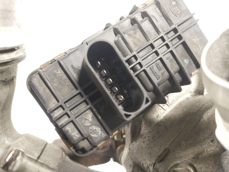 Recambio de turbocompresor para nissan nt400 cabstar (f24m) 35.15, 45.15 referencia OEM IAM  53039700373 