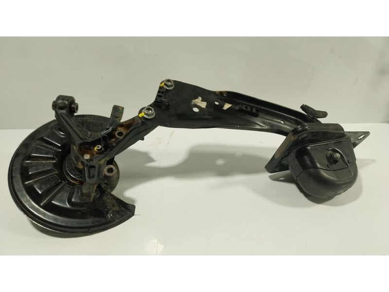 Recambio de mangueta trasera derecha para cupra leon sportstourer (kl8) 1.4 tsi phev referencia OEM IAM  5Q0615612F 