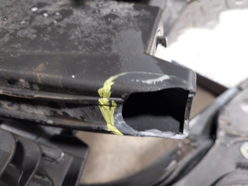 Recambio de aleta delantera izquierda para bmw x6 (e71, e72) xdrive 40 d referencia OEM IAM 51657052423  