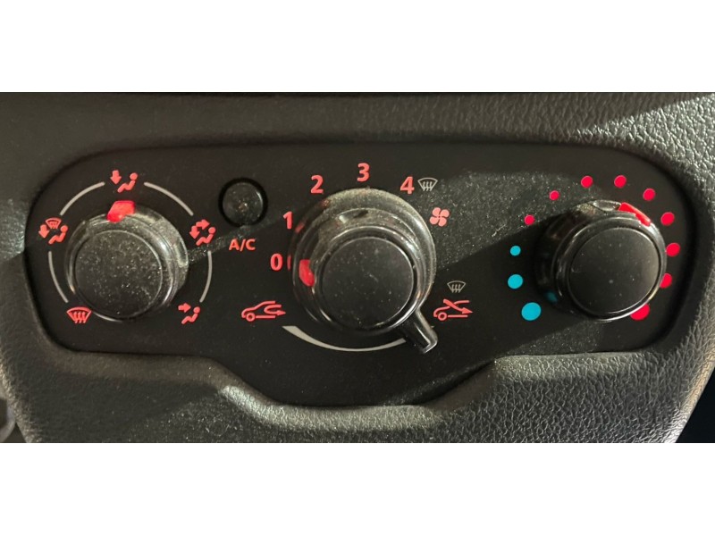 Recambio de mando calefaccion / aire acondicionado para dacia dokker furgoneta/monovolumen 1.6 referencia OEM IAM 275102784R 5P3