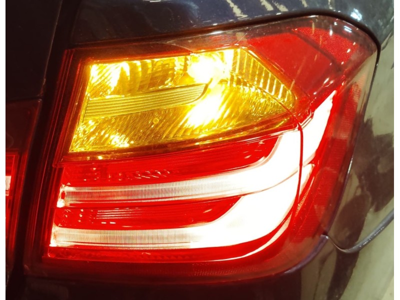 Recambio de piloto trasero derecho para bmw 3 (f30, f80) 320 d referencia OEM IAM 63217312846  