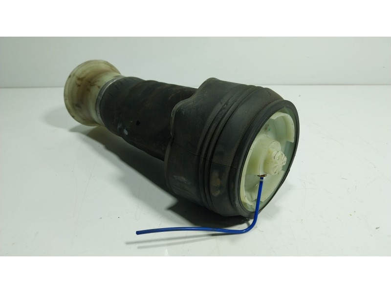 Recambio de amortiguador trasero derecho para bmw x6 (f16, f86) xdrive 30 d referencia OEM IAM 37126795013  