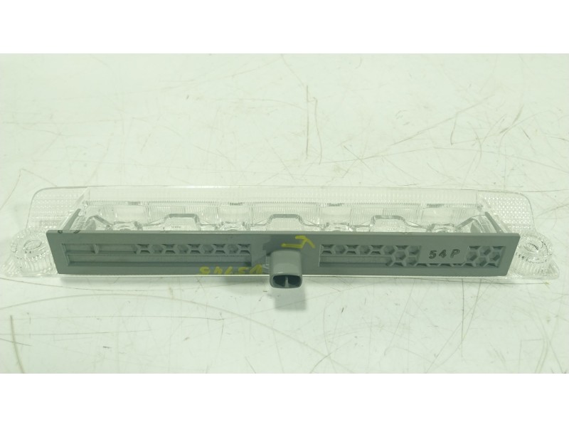 Recambio de piloto trasero central para toyota yaris cross (mxp_) 1.5 hybrid (mxpj10) referencia OEM IAM 8157048100  