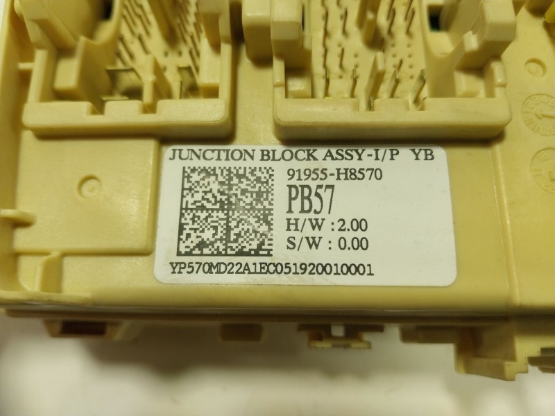 Recambio de caja reles / fusibles para kia stonic (yb) 1.2 cvvt referencia OEM IAM  91955H8570 