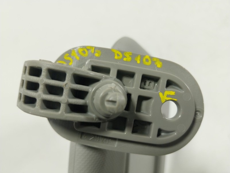 Recambio de parasol derecho para kia stonic (yb) 1.2 cvvt referencia OEM IAM   