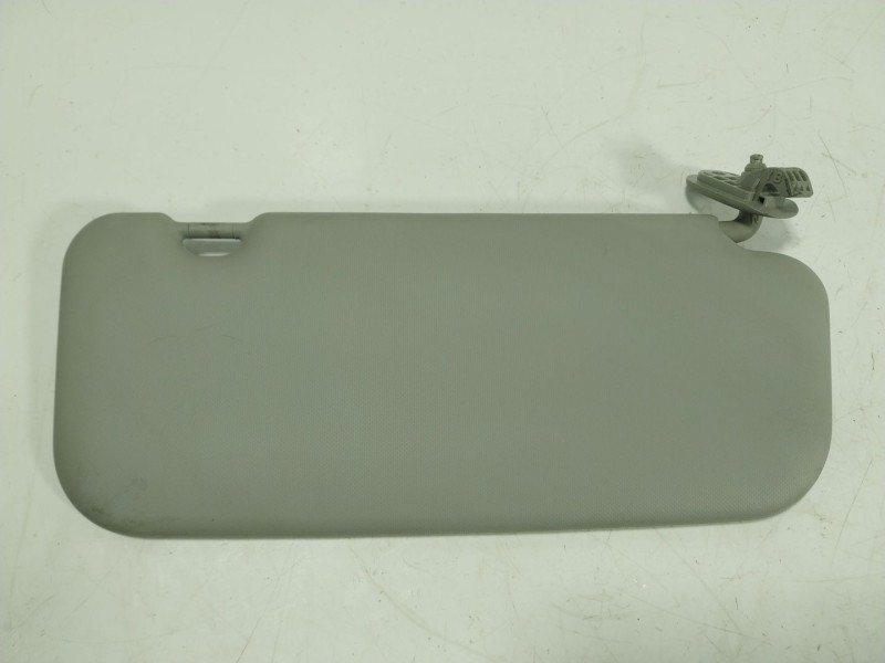 Recambio de parasol izquierdo para kia stonic (yb) 1.2 cvvt referencia OEM IAM   