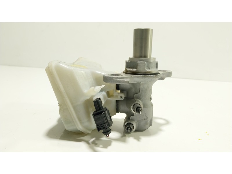 Recambio de bomba freno para porsche macan (95b) 3.0 s diesel referencia OEM IAM  8W0611301 