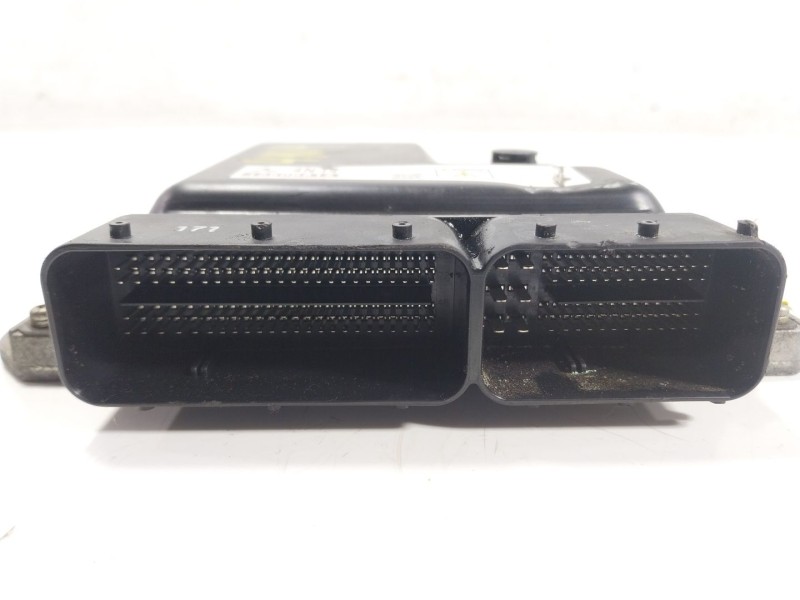 Recambio de centralita motor uce para mitsubishi outlander (gf0) kaiteki 4wd referencia OEM IAM  1860B815 