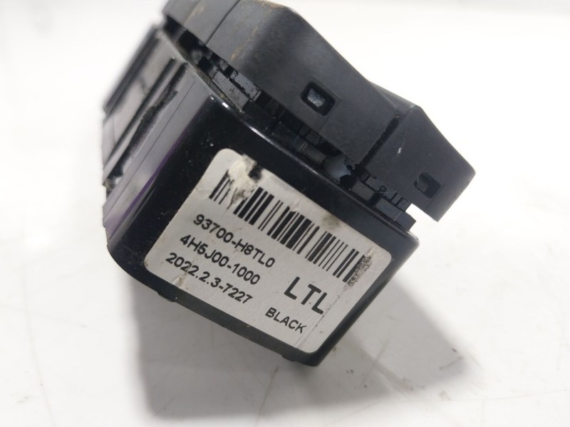 Recambio de mando multifuncion para kia stonic (yb) 1.2 cvvt referencia OEM IAM  93700H8TL0 