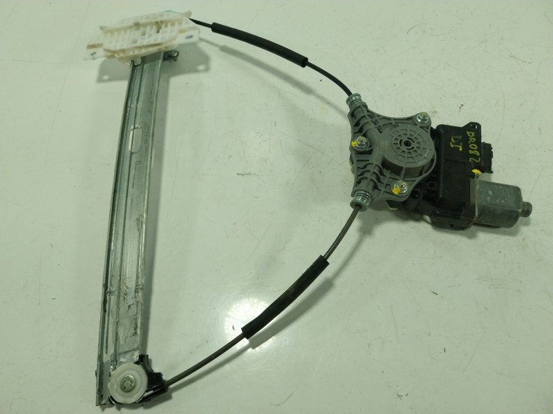 Recambio de elevalunas delantero izquierdo para kia rio iv (yb, sc, fb) 1.2 cvvt referencia OEM IAM  82450H8010 