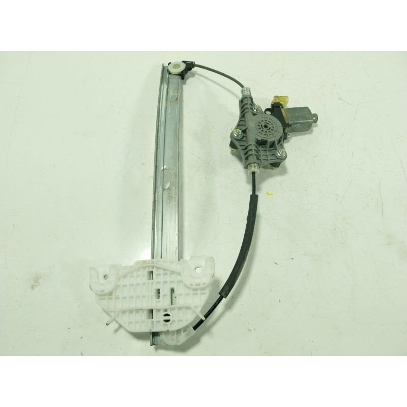 Recambio de elevalunas trasero derecho para kia rio iv (yb, sc, fb) 1.2 cvvt referencia OEM IAM  2 PINS / 83460H8000 