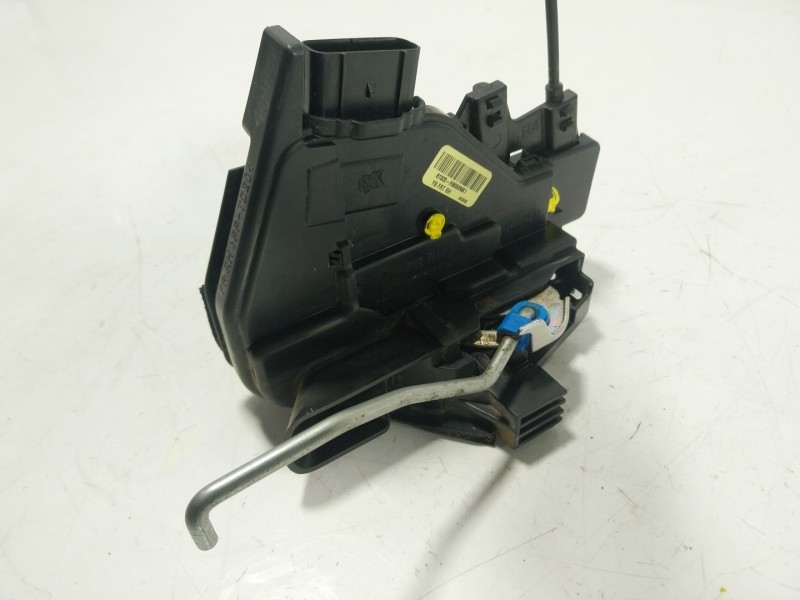 Recambio de cerradura puerta delantera derecha para kia stonic (yb) 1.2 cvvt referencia OEM IAM  81320H8050MA1 