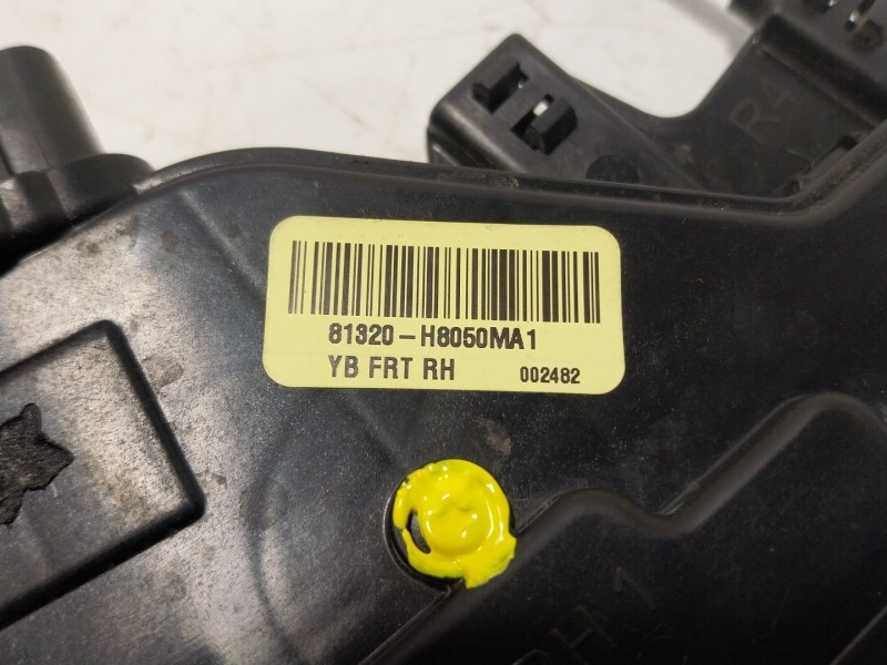 Recambio de cerradura puerta delantera derecha para kia stonic (yb) 1.2 cvvt referencia OEM IAM  81320H8050MA1 