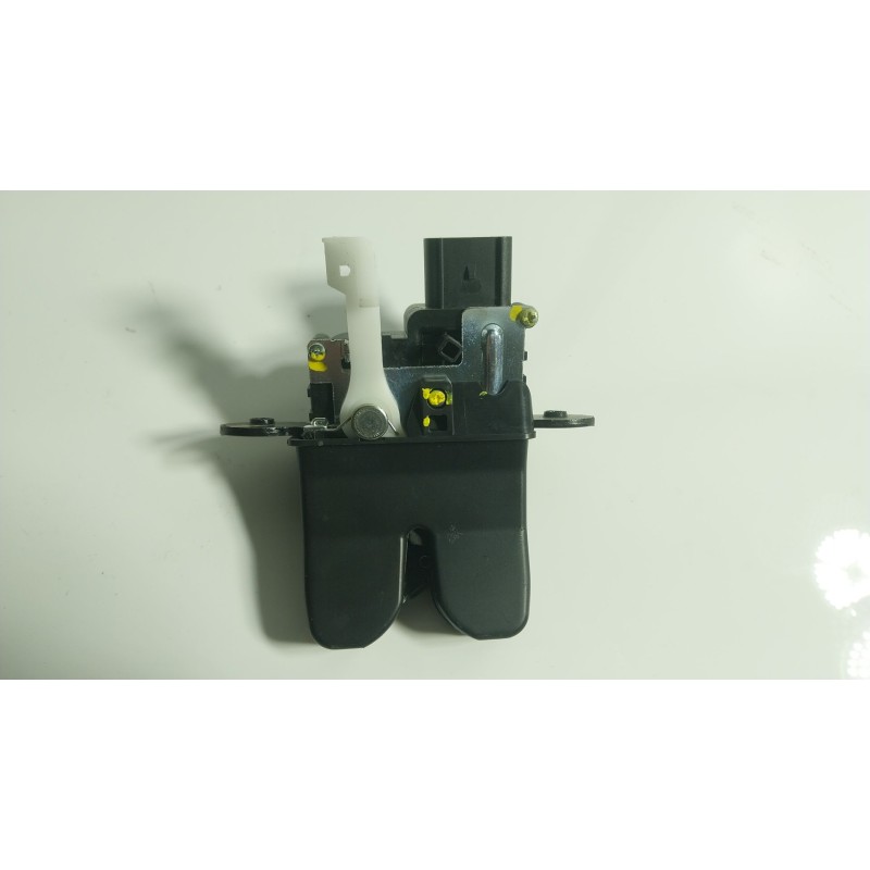 Recambio de cerradura maletero / porton para hyundai ioniq (ae) 1.6 gdi plug-in hybrid referencia OEM IAM 81230G2000 81230G2000 