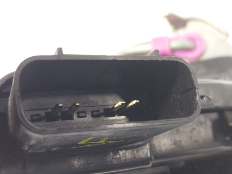 Recambio de cerradura puerta trasera izquierda para kia stonic (yb) 1.2 cvvt referencia OEM IAM  81410H8010MAZ 