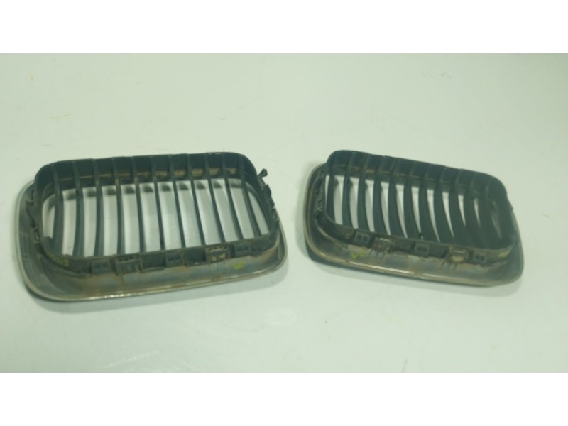 Recambio de rejilla para bmw 3 compact (e36) 318 tds referencia OEM IAM   