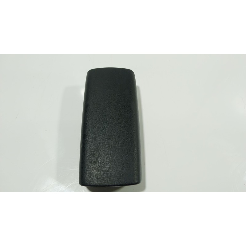 Recambio de apoyabrazos central para renault arkana i (lcm_, ldn_) 1.3 tce 140 (ldn0) referencia OEM IAM  96920347R 