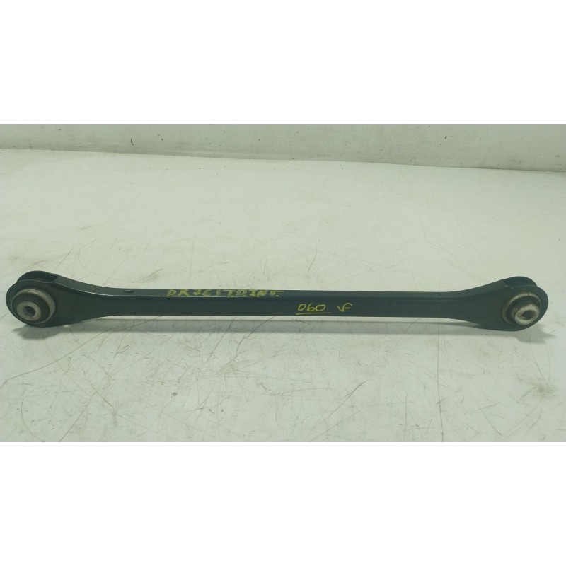 Recambio de brazo suspension inferior trasero derecho para bmw 1 (f40) 118 d referencia OEM IAM 33326851569 685156905 