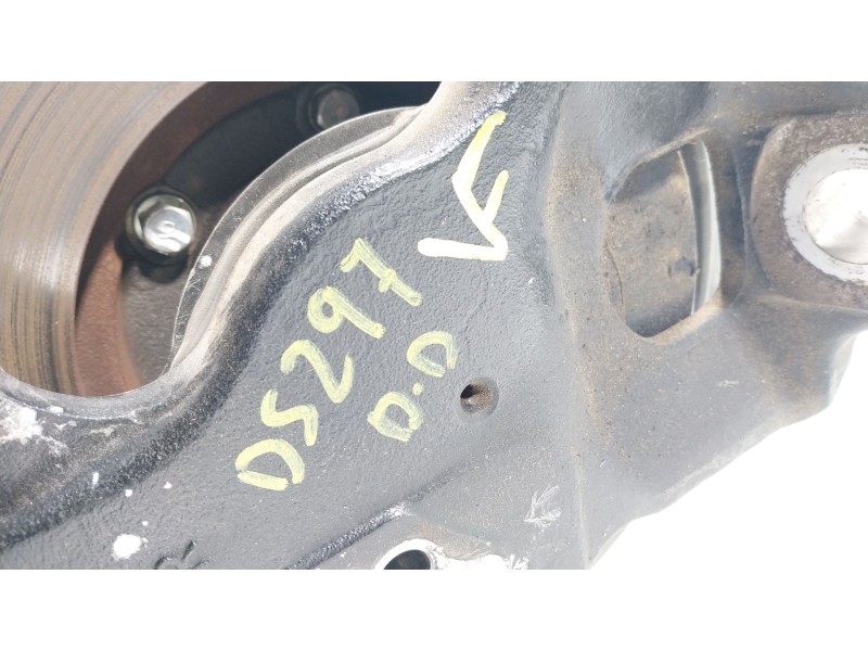 Recambio de mangueta delantera derecha para fuso (mitsubishi) canter 3s13 referencia OEM IAM  MK527014 