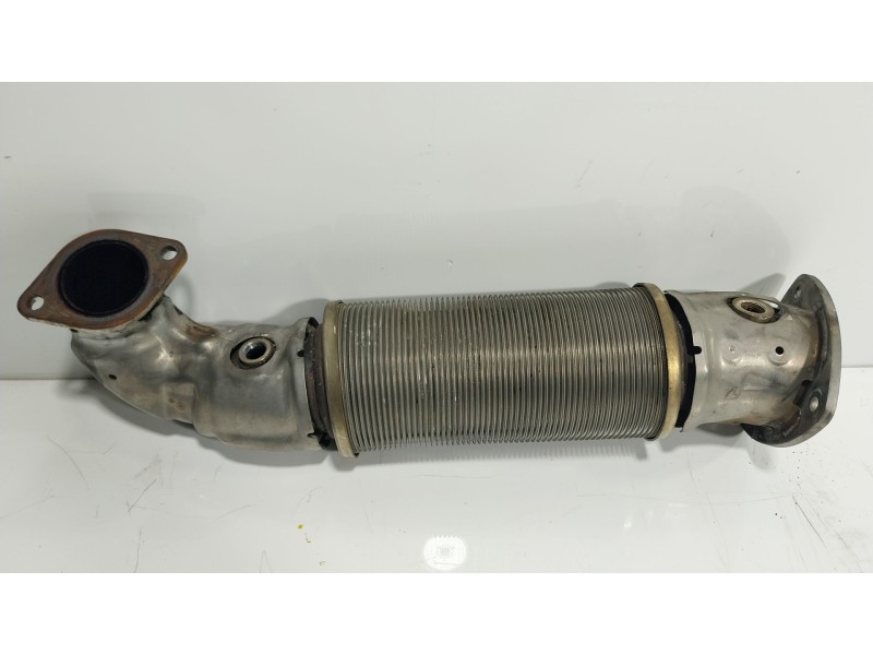 Recambio de salida colector para fuso (mitsubishi) canter 3s13 referencia OEM IAM   
