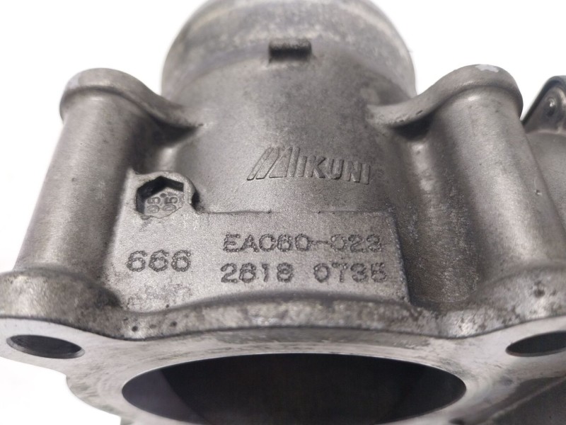 Recambio de caja mariposa para mitsubishi canter fuso (b8) 3c15 referencia OEM IAM  26180735 