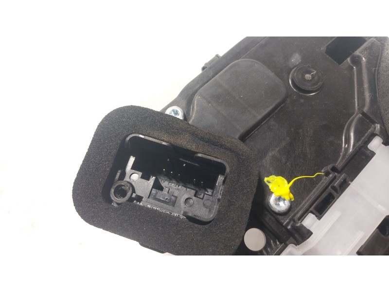 Recambio de cerradura puerta trasera derecha para seat arona (kj7, kjp) 1.0 tsi referencia OEM IAM  10A839016B 