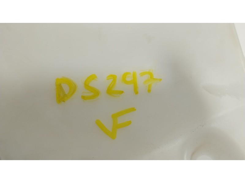 Recambio de deposito expansion para fuso (mitsubishi) canter 3s13 referencia OEM IAM  ME402056 