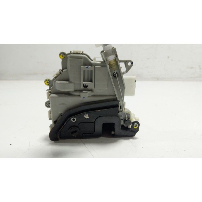 Recambio de cerradura puerta delantera derecha para porsche macan (95b) 3.0 s diesel referencia OEM IAM  8K0839015F 