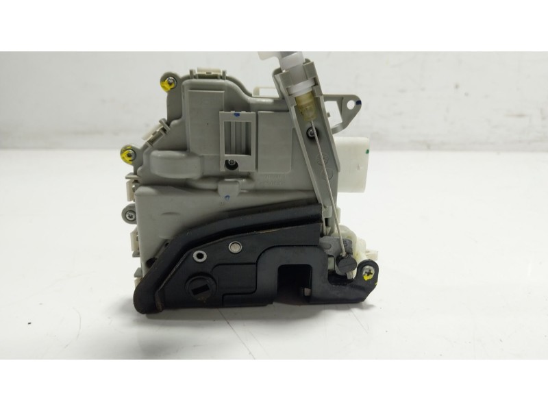 Recambio de cerradura puerta delantera derecha para porsche macan (95b) 3.0 s diesel referencia OEM IAM  8K0839015F 