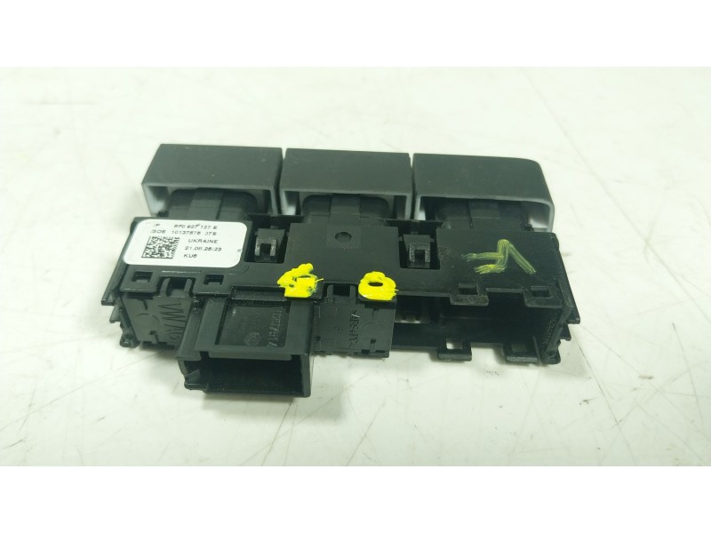 Recambio de mando multifuncion para seat arona (kj7, kjp) 1.0 tsi referencia OEM IAM  6P0927137E 