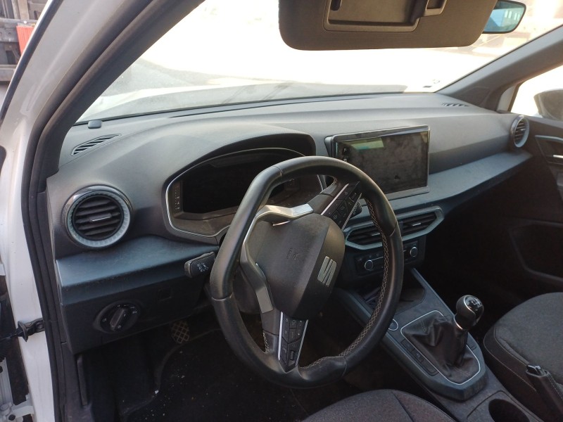 seat arona (kj7, kjp) del año 2023