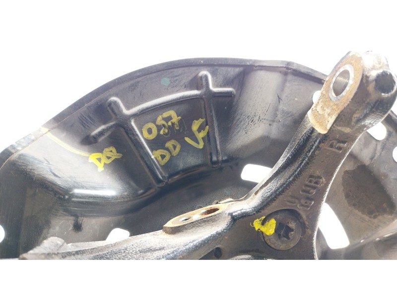 Recambio de mangueta delantera derecha para kia ceed (cd) 1.4 t-gdi referencia OEM IAM 51716G4AA0  