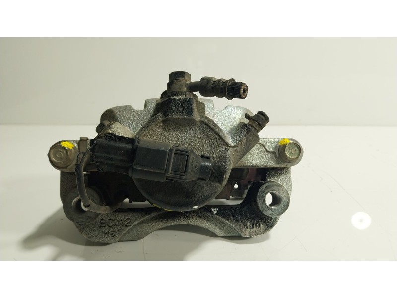 Recambio de pinza freno delantera izquierda para fuso (mitsubishi) canter 3s13 referencia OEM IAM  BC140152 