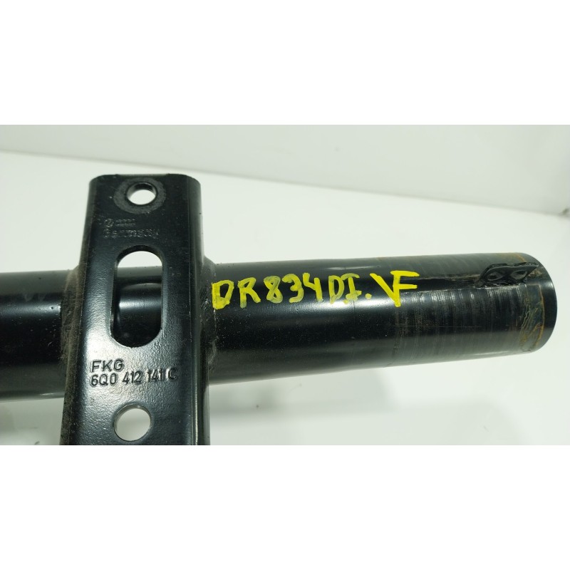 Recambio de amortiguador delantero izquierdo para seat arona (kj7, kjp) 1.0 tsi referencia OEM IAM  2Q0413031DP 