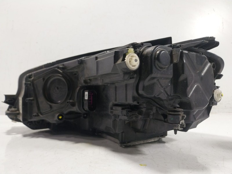 Recambio de faro derecho para volkswagen golf vii (5g1, bq1, be1, be2) 2.0 gtd referencia OEM IAM   