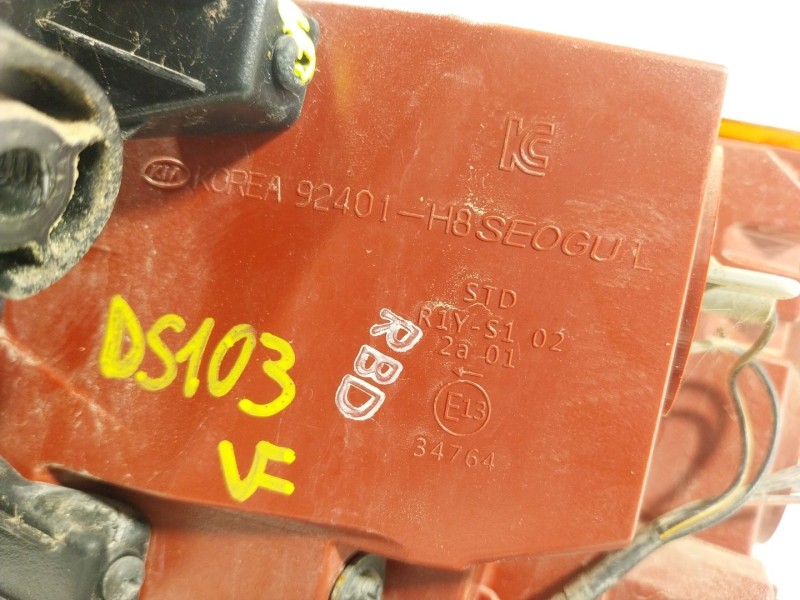 Recambio de piloto trasero izquierdo para kia stonic (yb) 1.2 cvvt referencia OEM IAM  92401H8 