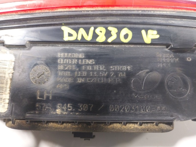 Recambio de piloto trasero izquierdo interior para skoda karoq (nu7, nd7) 1.6 tdi referencia OEM IAM 57A945307 57A945307 