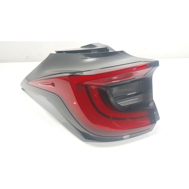 Recambio de piloto trasero izquierdo para toyota yaris (_p21_, _pa1_, _ph1_) 1.5 hybrid (mxph10) referencia OEM IAM 81561K0040  