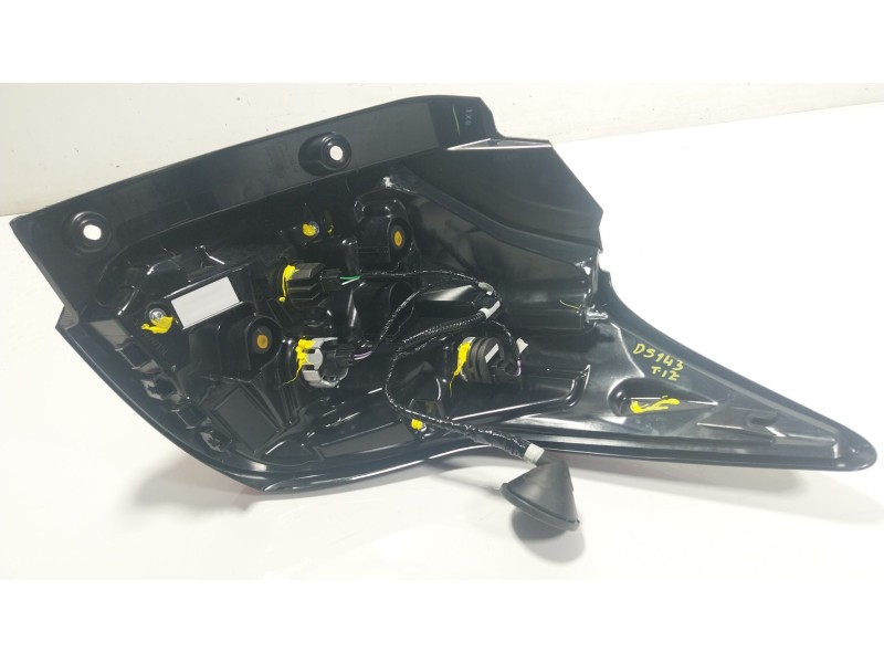 Recambio de piloto trasero izquierdo para toyota yaris (_p21_, _pa1_, _ph1_) 1.5 hybrid (mxph10) referencia OEM IAM 81561K0040  