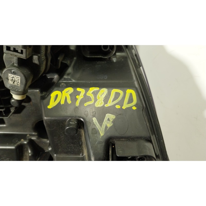 Recambio de faro izquierdo para renault arkana i (lcm_, ldn_) 1.3 tce 140 (ldn0) referencia OEM IAM  260602566R 