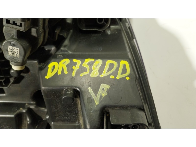Recambio de faro izquierdo para renault arkana i (lcm_, ldn_) 1.3 tce 140 (ldn0) referencia OEM IAM  260602566R 