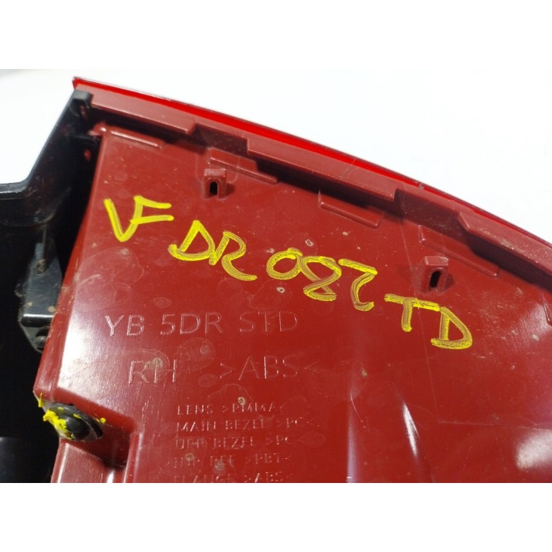 Recambio de piloto trasero derecho para kia rio iv (yb, sc, fb) 1.2 cvvt referencia OEM IAM  92402H8 