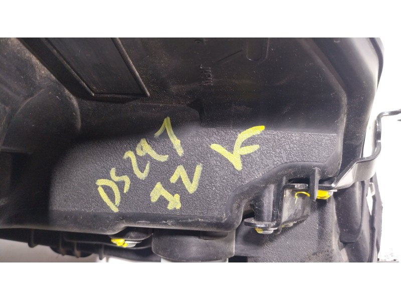 Recambio de faro izquierdo para fuso (mitsubishi) canter 3s13 referencia OEM IAM   