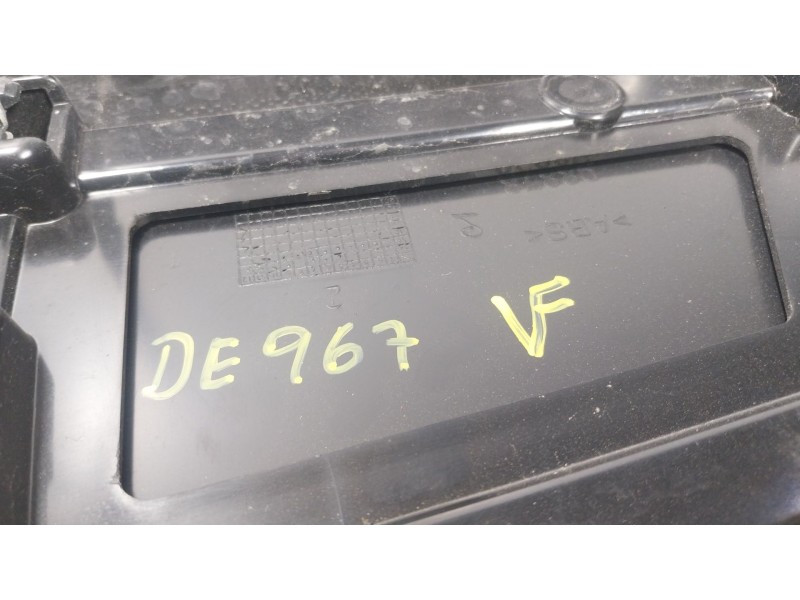 Recambio de aleron trasero para renault captur 1.2 tce energy referencia OEM IAM 960306591R 960304415R 