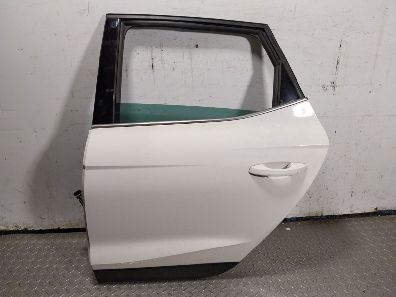 Recambio de puerta trasera izquierda para seat arona (kj7, kjp) 1.0 tsi referencia OEM IAM   