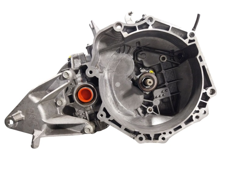 Recambio de caja cambios para opel astra j sports tourer 1.6 cdti dpf referencia OEM IAM 55595641  