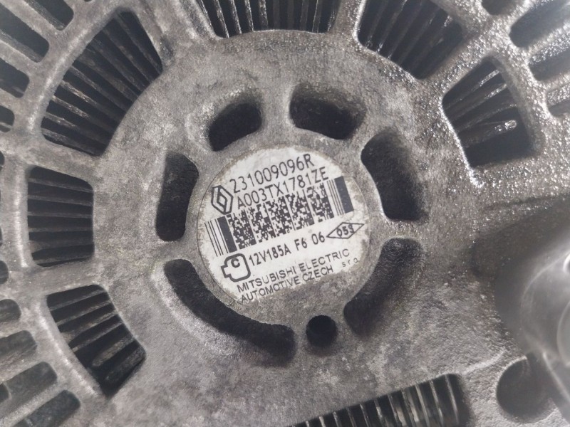 Recambio de alternador para renault trafic iii autobús (jg_) 1.6 dci 120 (jgmb) referencia OEM IAM  231009096R 