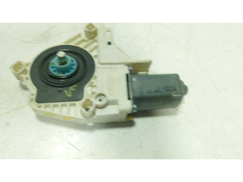 Recambio de motor elevalunas delantero derecho para porsche cayenne (92a) 4.8 turbo referencia OEM IAM  8K0959802B 