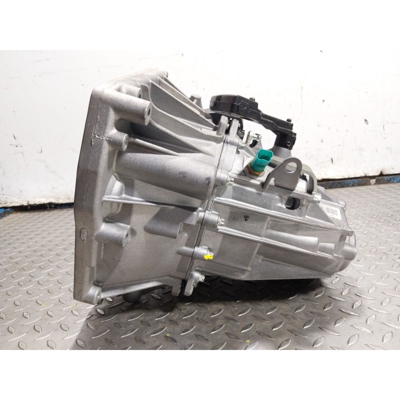 Recambio de caja cambios para renault megane iv berlina 5p 1.3 tce cat referencia OEM IAM 320100000R TL4352 